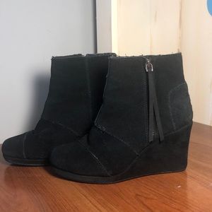 womens black toms sz 6